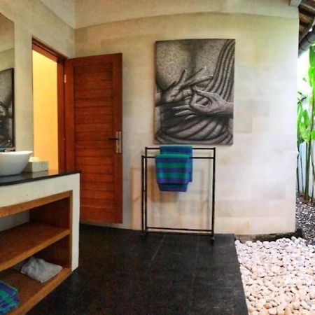Villa Sayang 1 เซมินยัค ภายนอก รูปภาพ