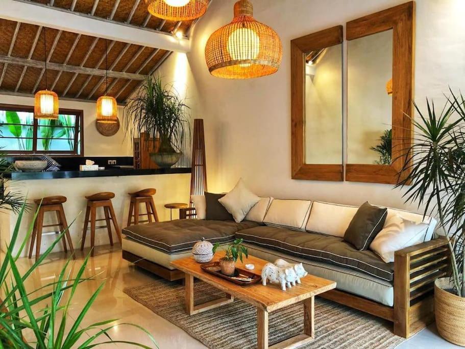 Villa Sayang 1 เซมินยัค ภายนอก รูปภาพ