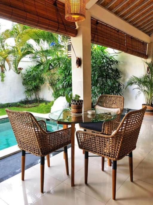 Villa Sayang 1 เซมินยัค ภายนอก รูปภาพ